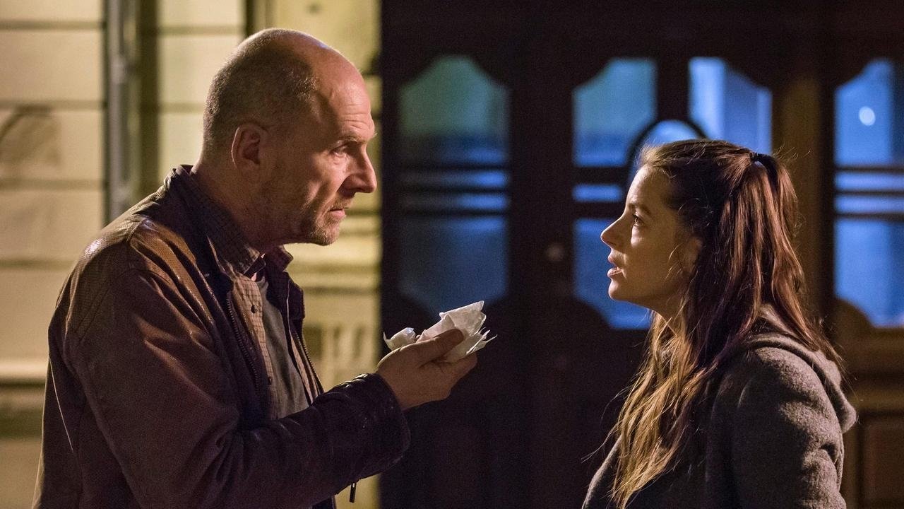 Wolfsland – Irrlichter Background