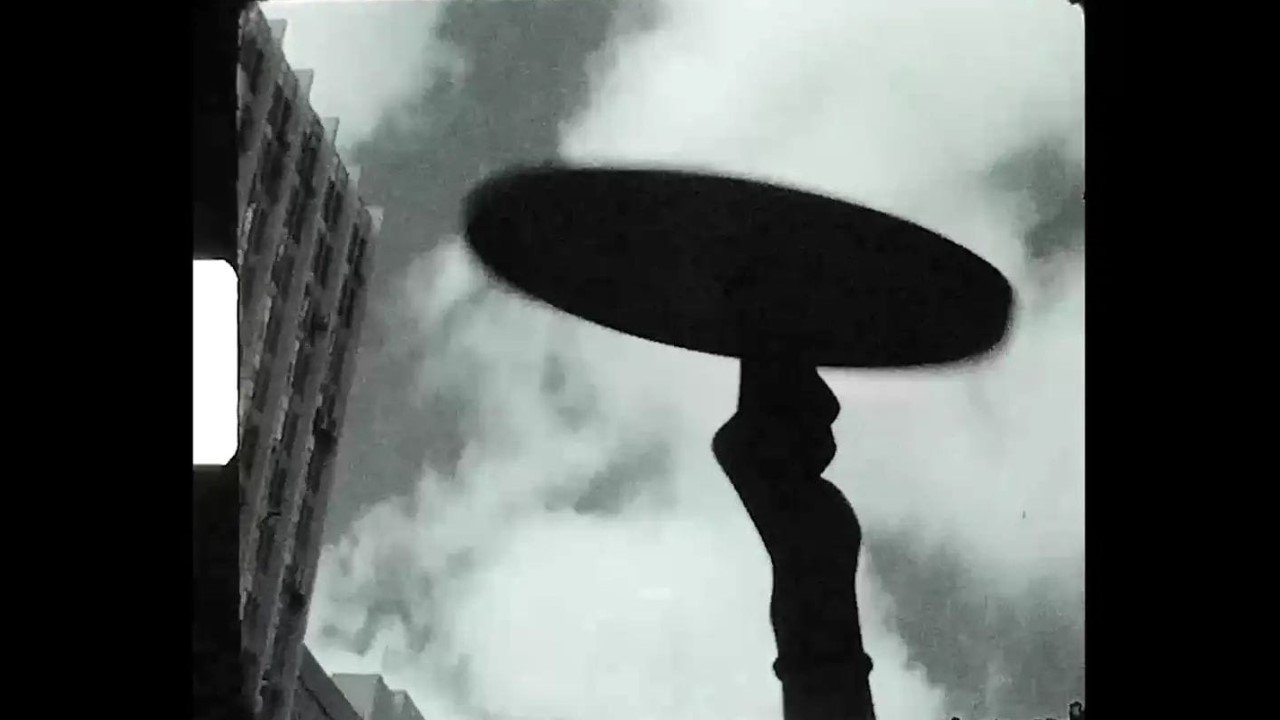 Amo-te quando a neblina te transporta Background