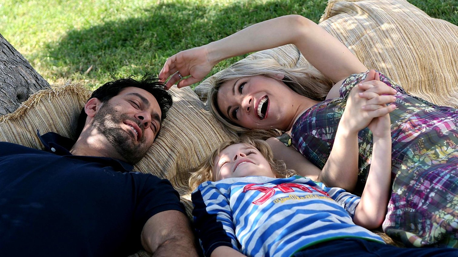 40 Κύματα Background