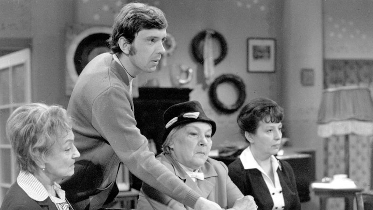 Taková normální rodinka Background