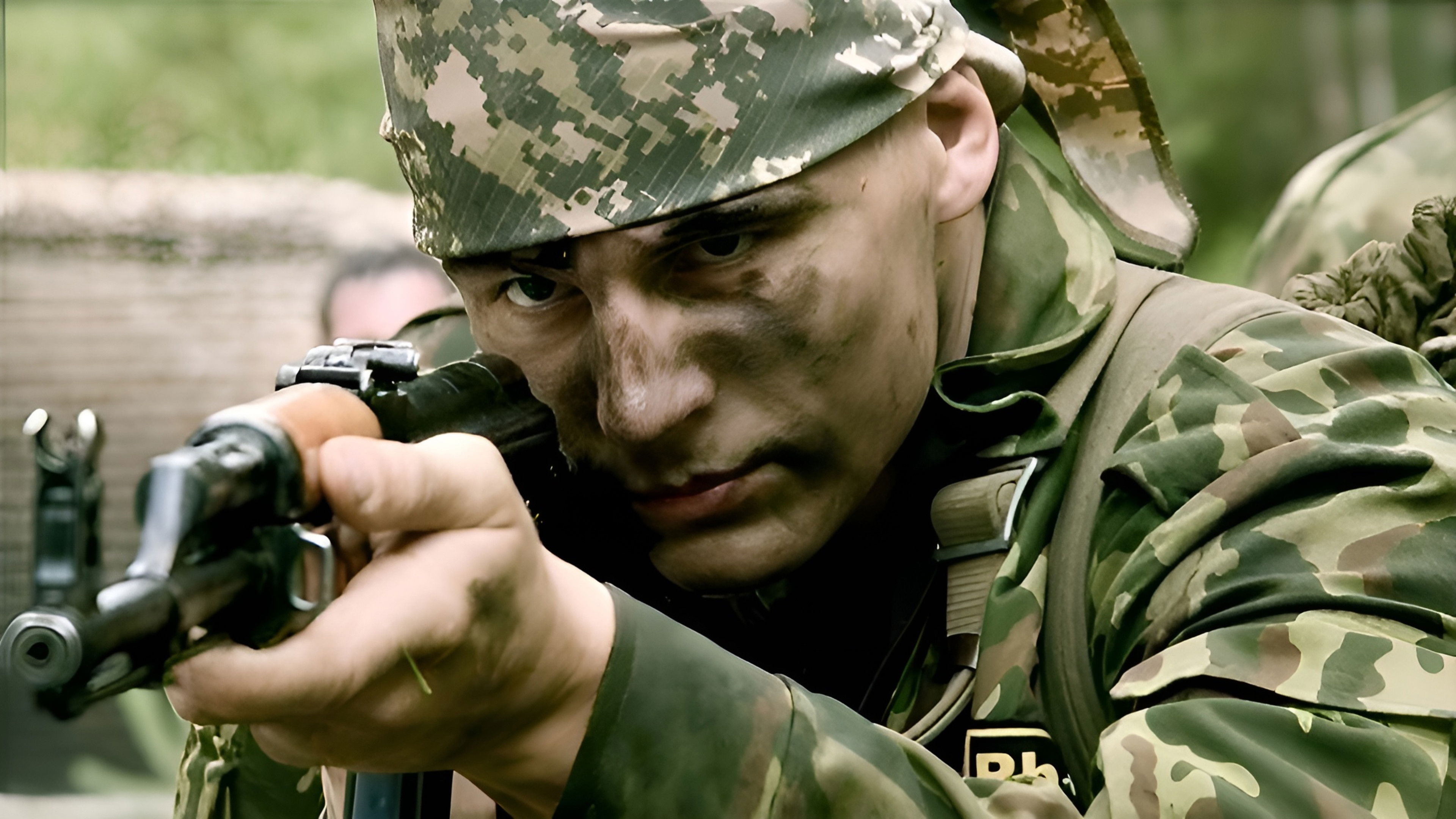 Краповый берет Background