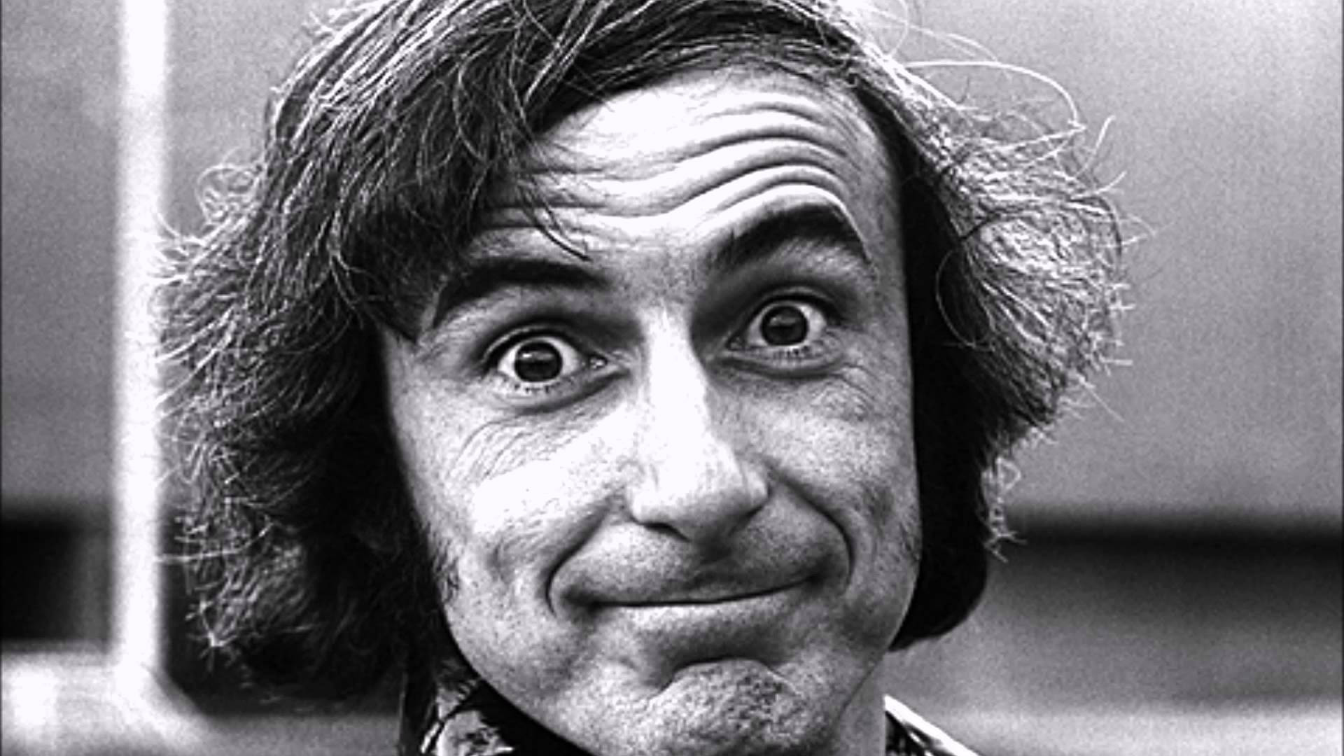 Yvon Deschamps Volume 3 - Les années 80-90 Background