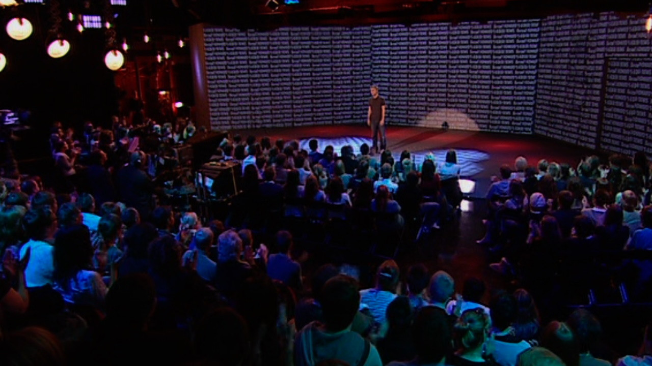 Russell Howard's Good News Background