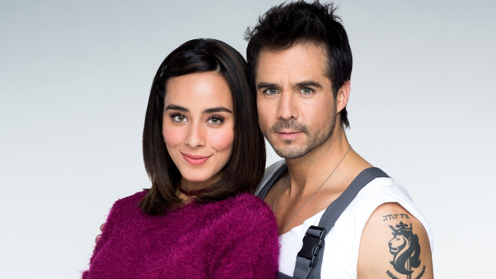 Enamorándome de Ramón Background