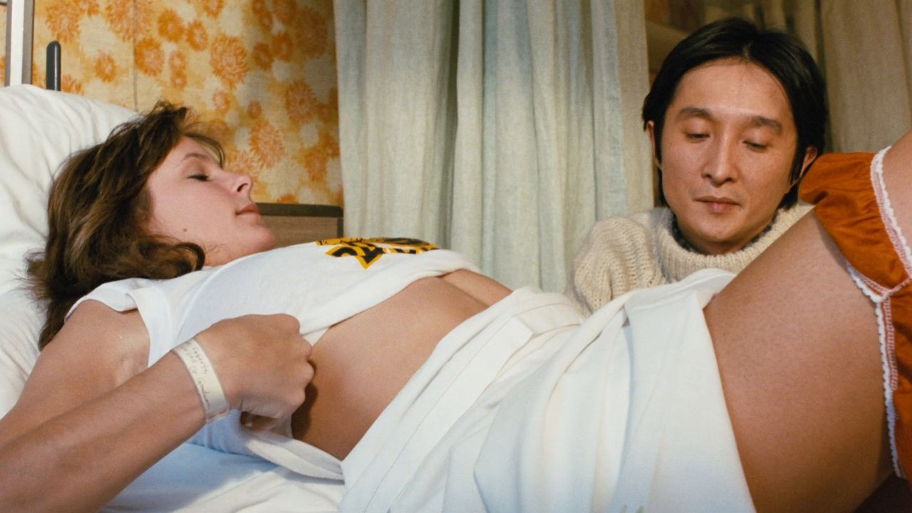 Madam Scandal: Let Me Die for 10 Seconds Background