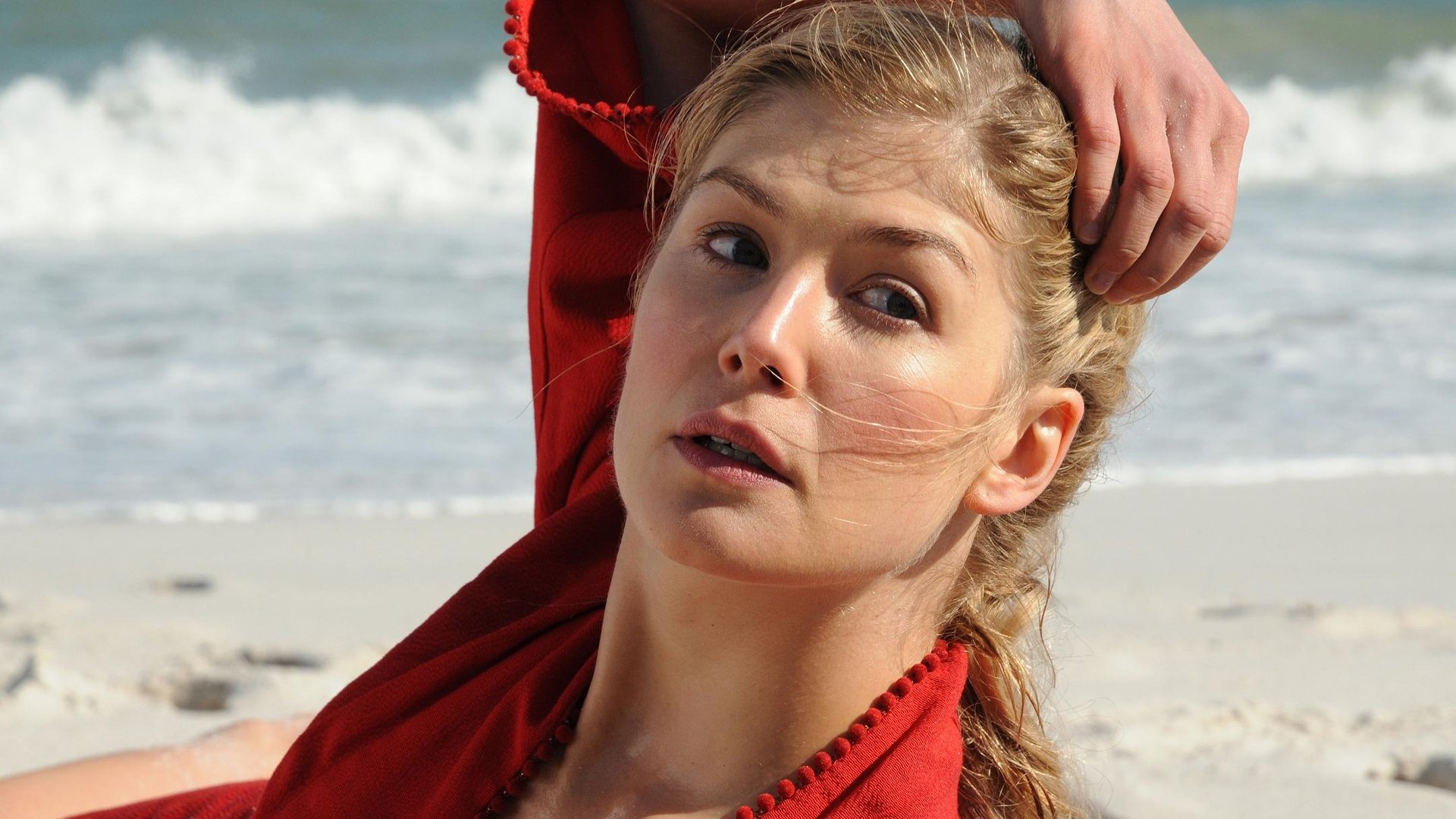 Women in Love Background