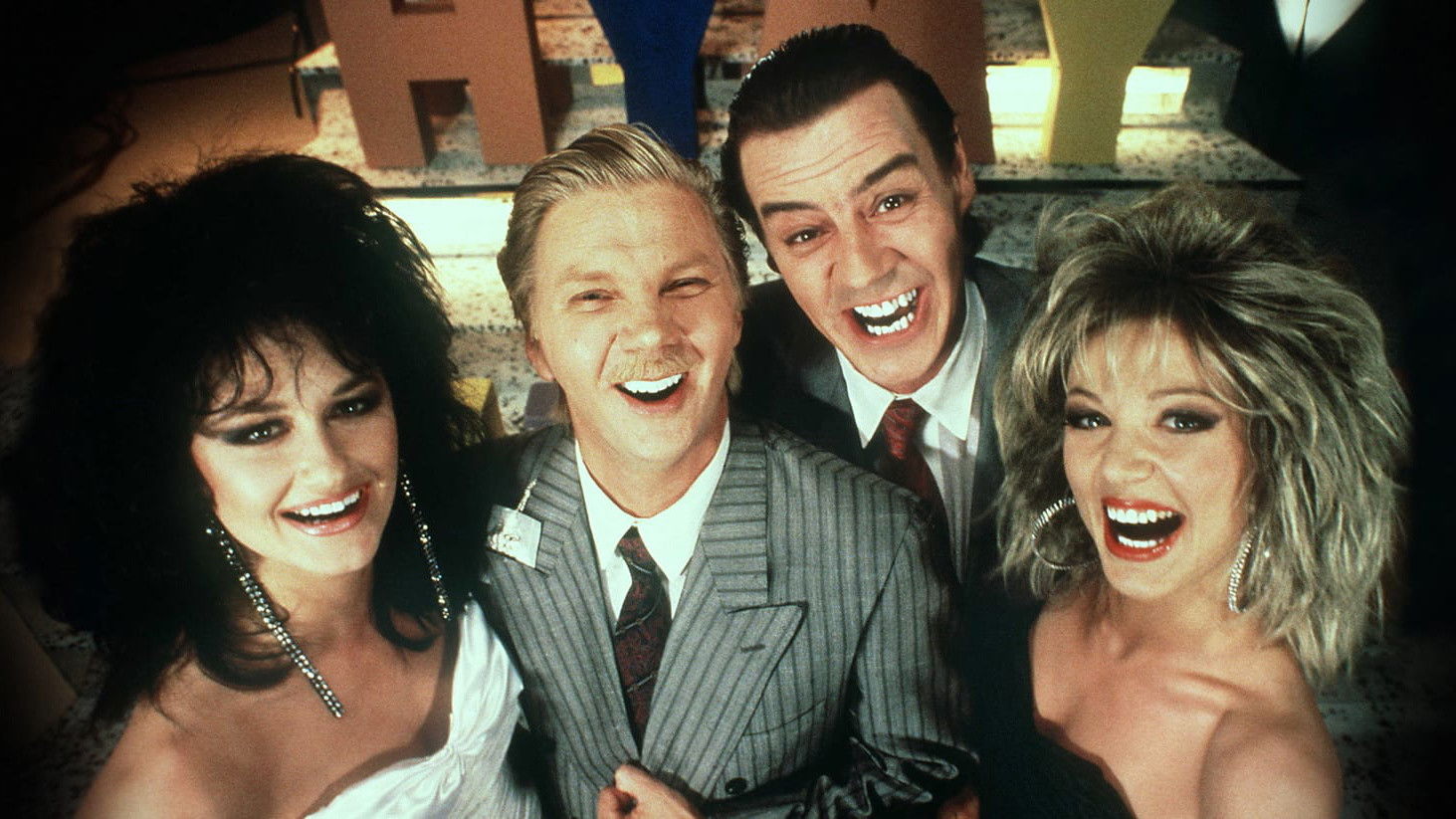 Hymyhuulet Background