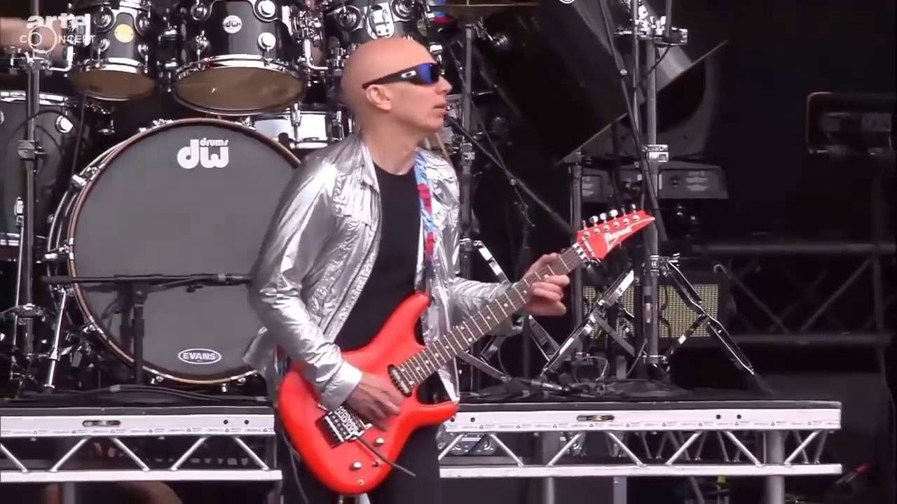 Joe Satriani - Hellfest 2016 Background