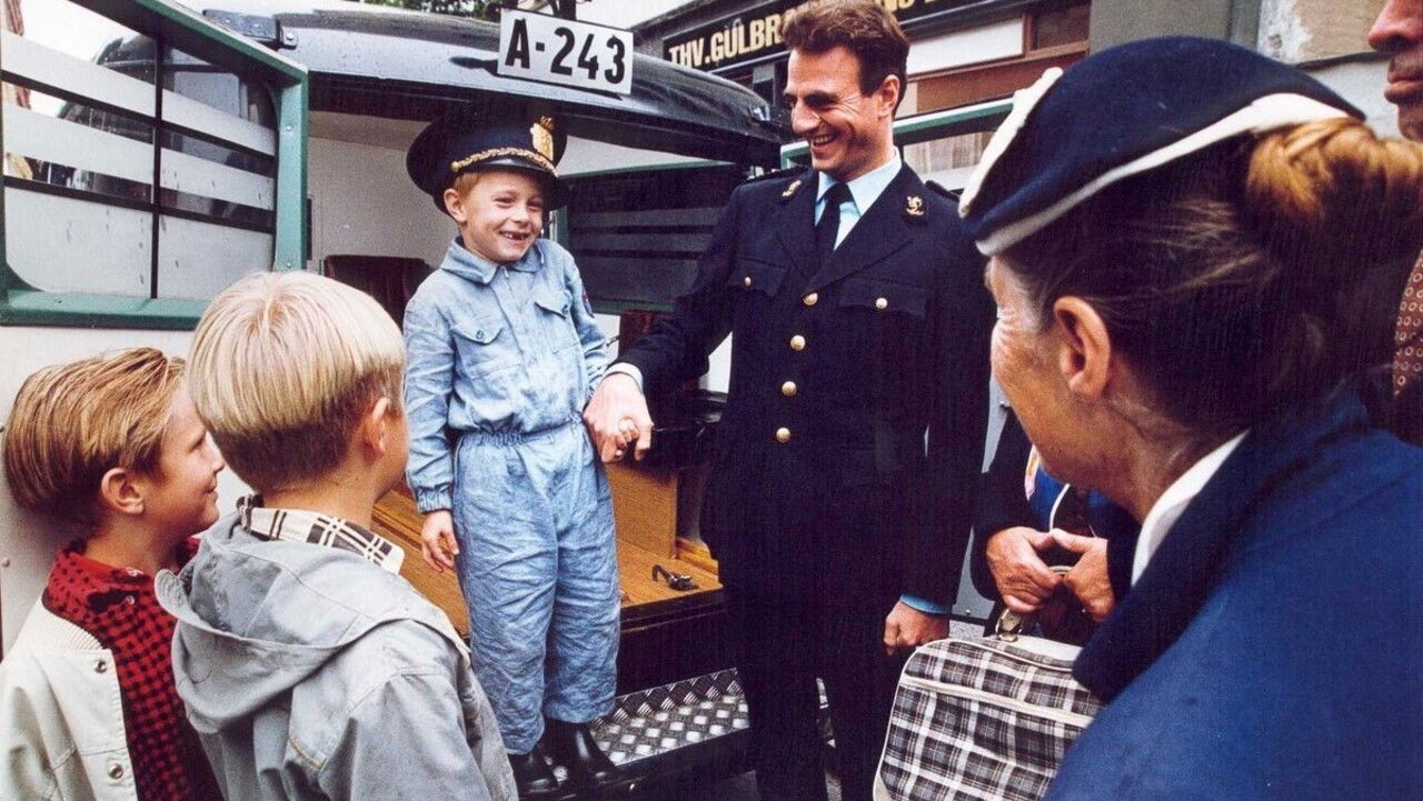 Ole Aleksander Filibom-bom-bom Background