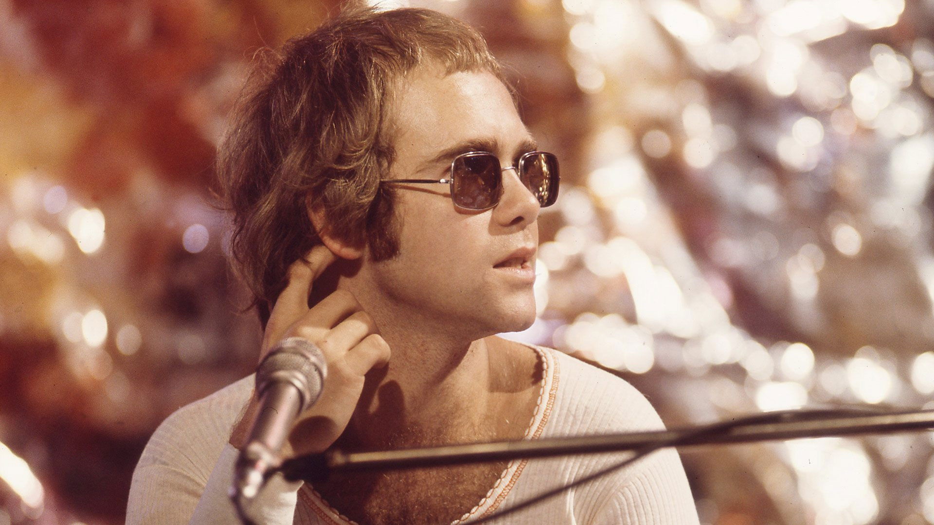 Elton John In Concert BBC 1970 Background