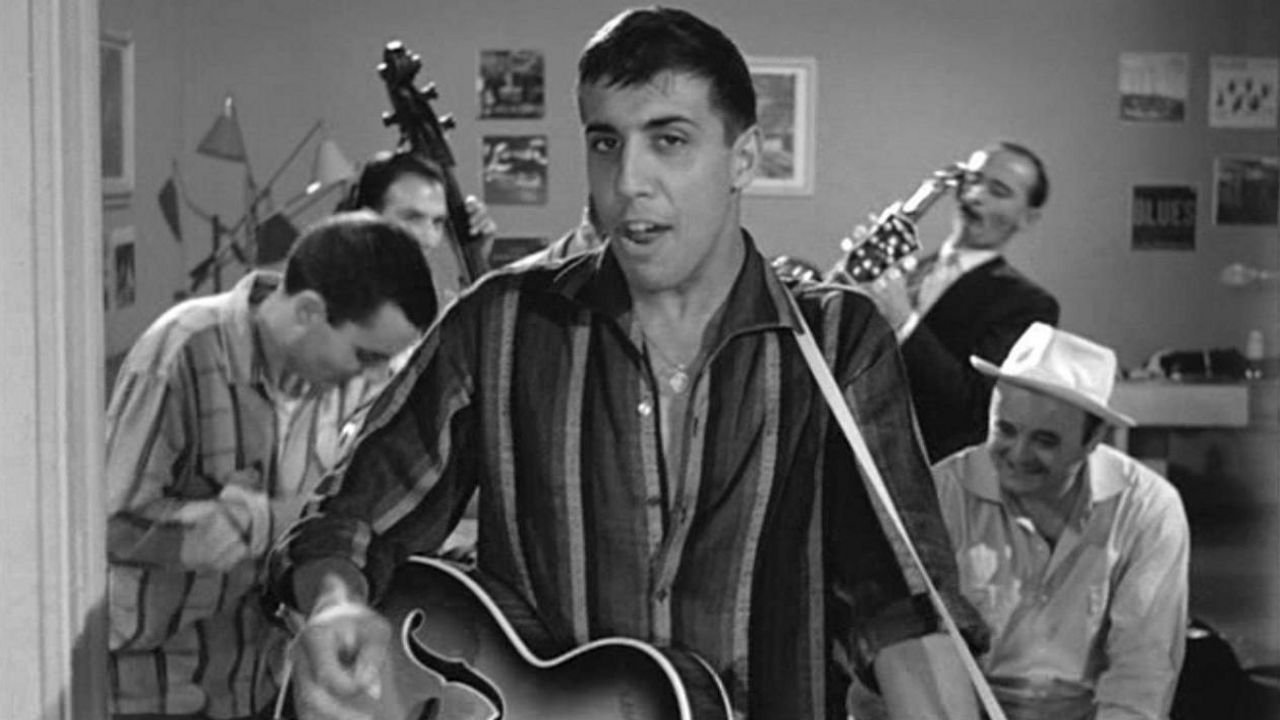 Juke Box - Screams of Love Background