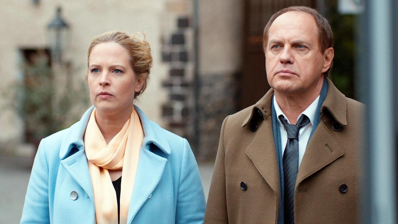 Der Bulle und das Landei - Goldrausch Background