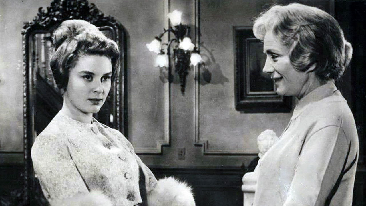 Las furias Background