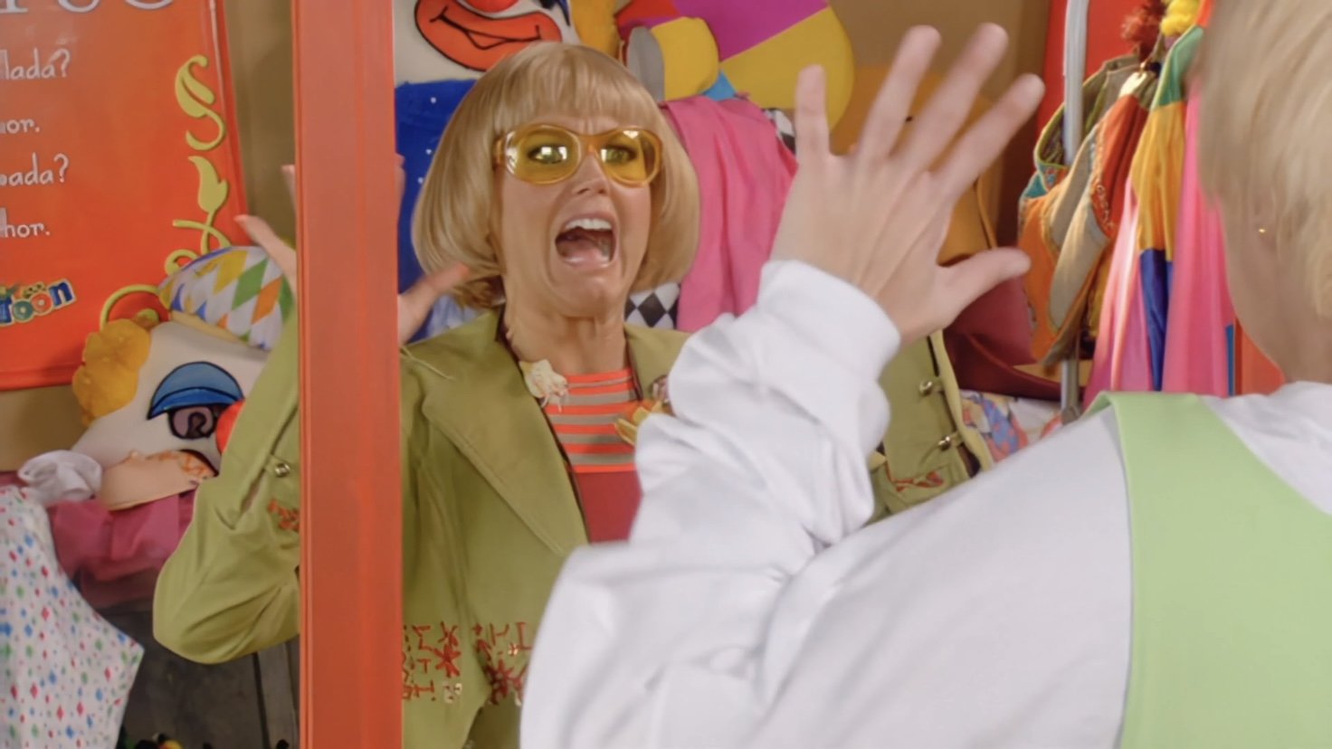 Xuxa Twins Background