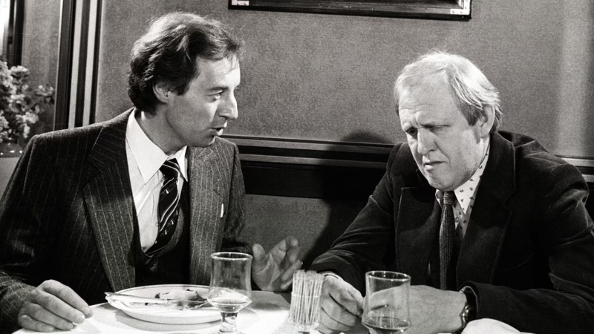 Dubbelstötarna Background