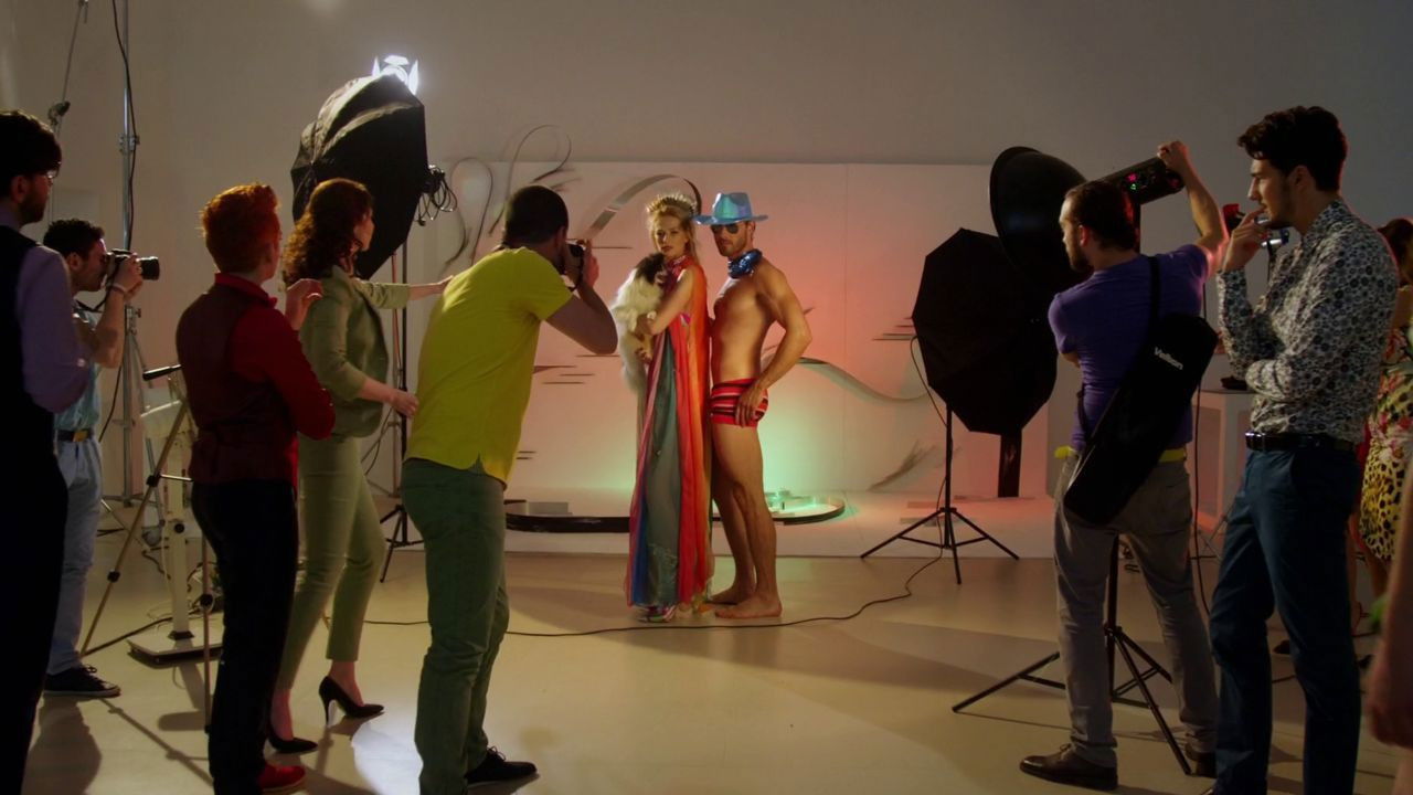 Love Pret-a-porte Background