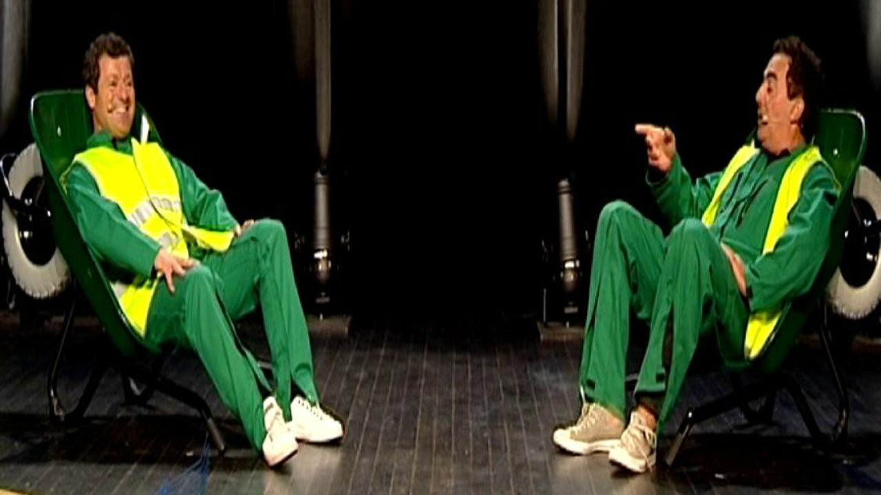 Les Chevaliers du Fiel : La brigade des feuilles Background