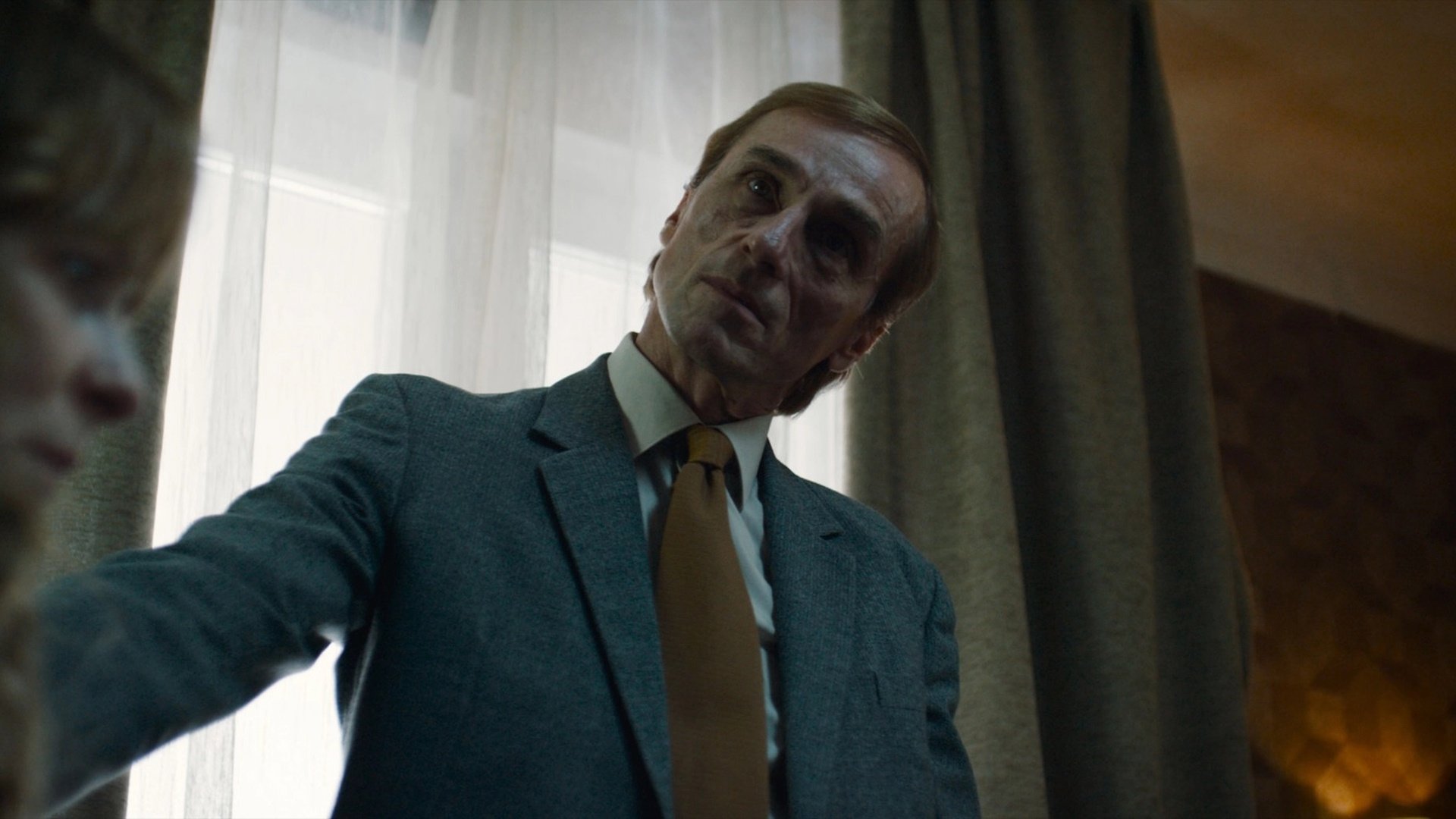 The Peculiar Abilities of Mr. Mahler Background