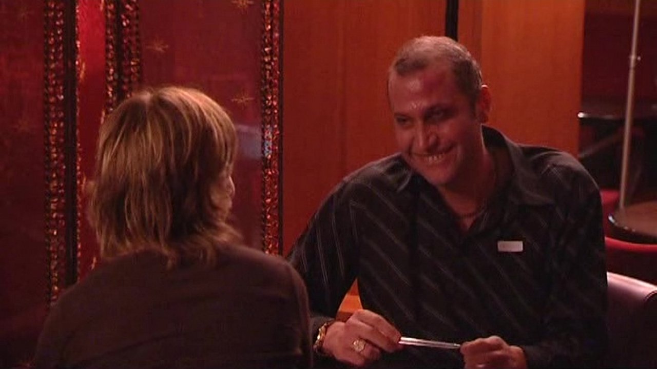 Les Caméras planquées de François Damiens, Vol. 2 Background