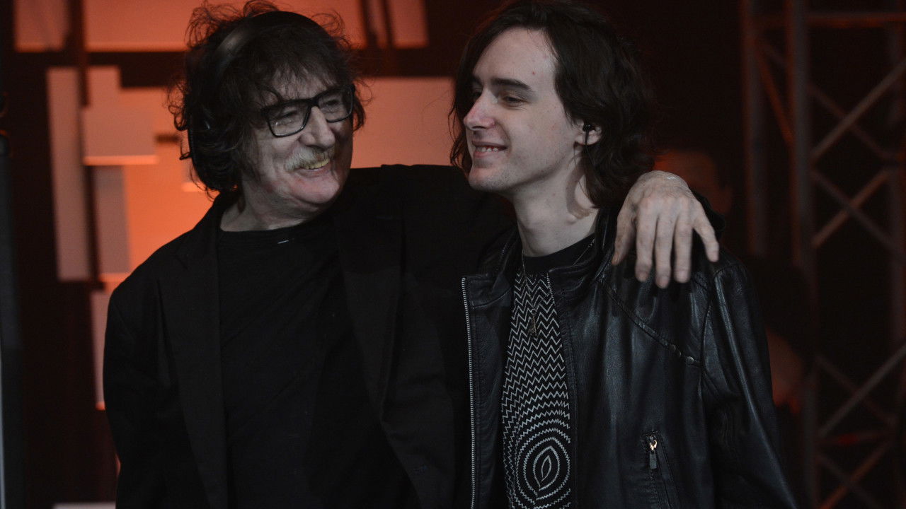 Homenaje a Gustavo Cerati: Siempre es hoy Background