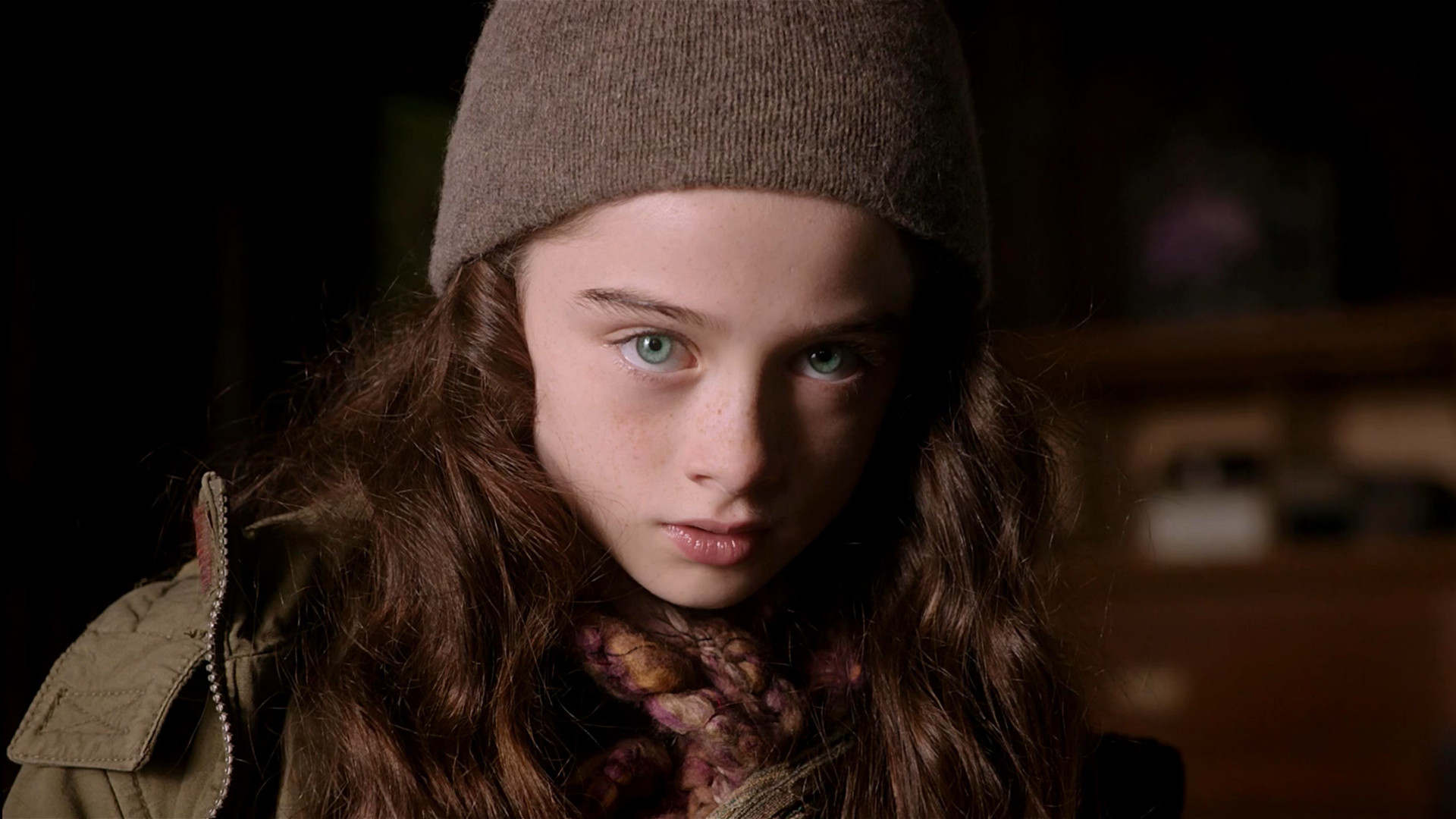 Molly Moon and the Incredible Book of Hypnotism Background