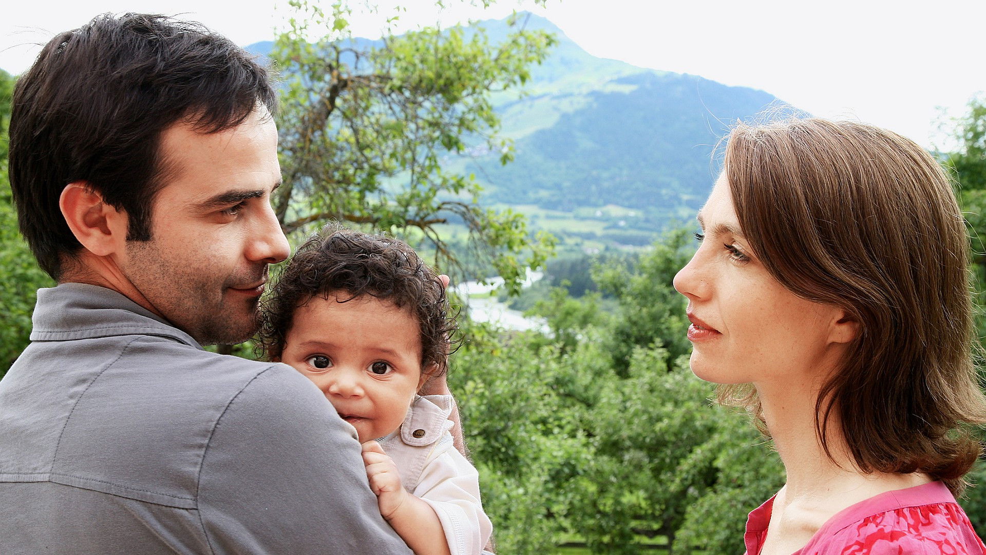 Canzun Alpina Background