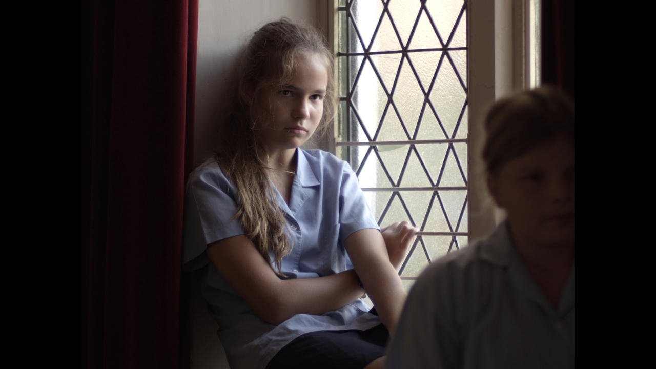 Juana a los 12 Background