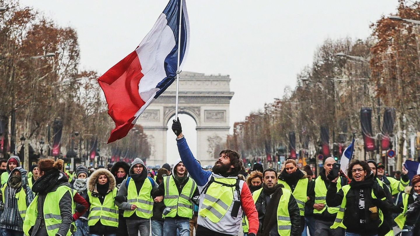 Président : le prix à payer - Face à la rue Background