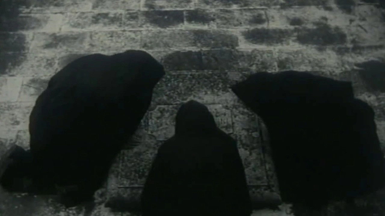 Sunt lacrimae rerum Background