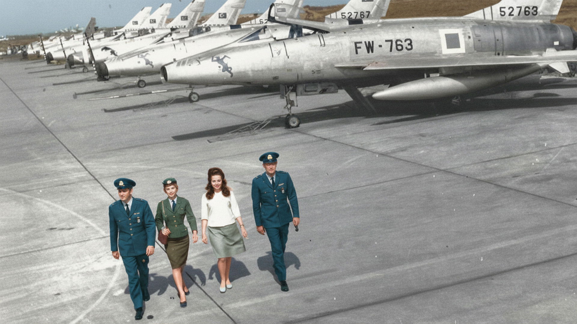 Şafak Bekçileri Background