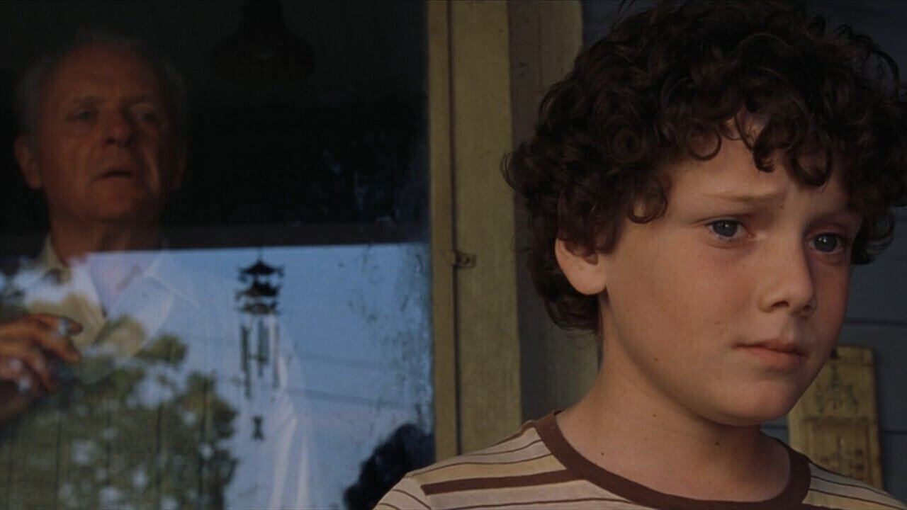 Hearts in Atlantis Background