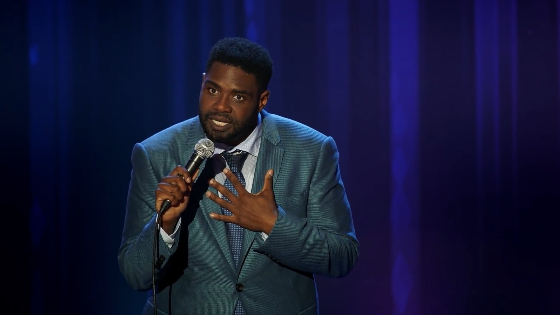 Ron Funches: Giggle Fit Background
