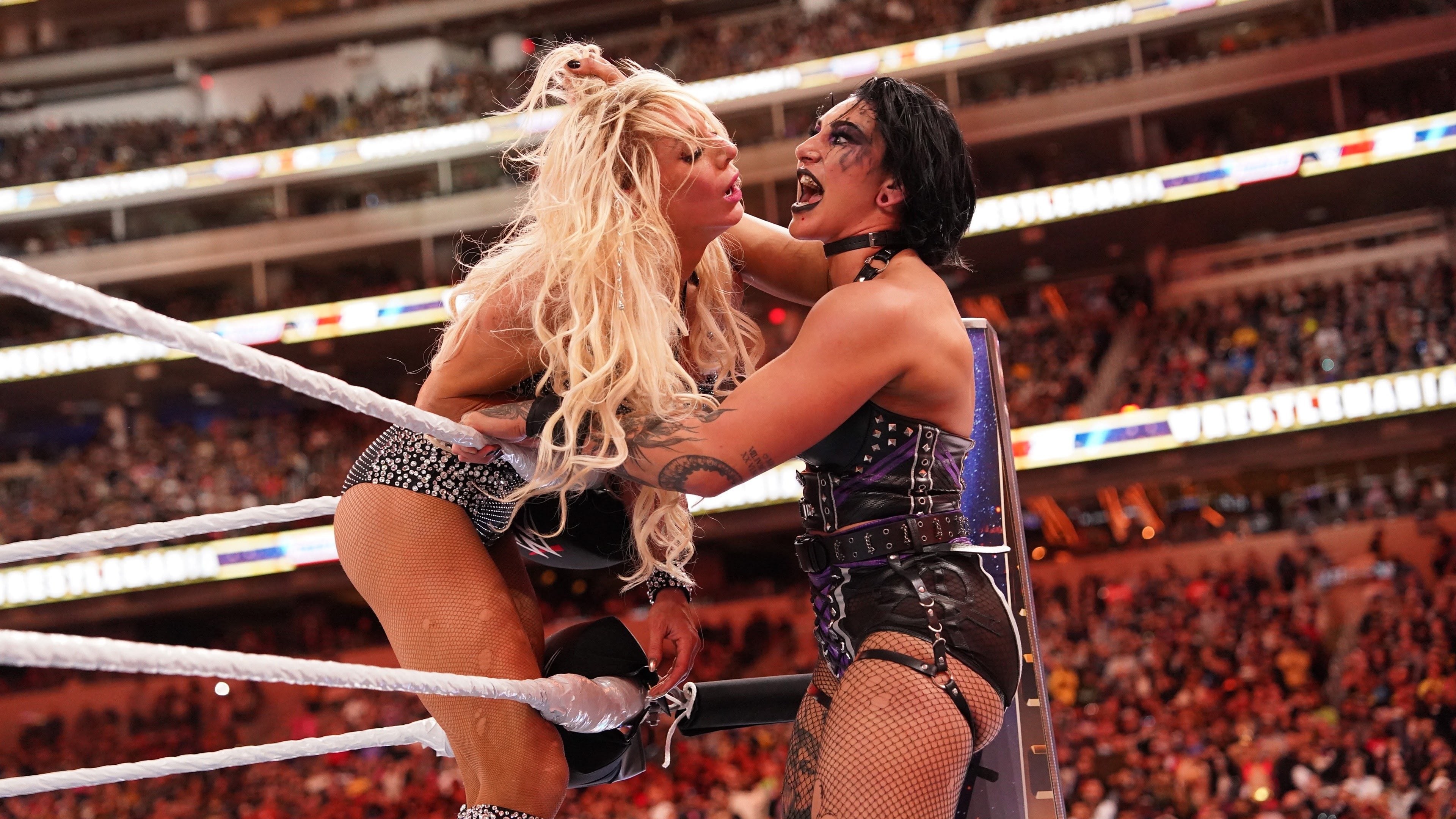 WrestleMania 39: Saturday Background