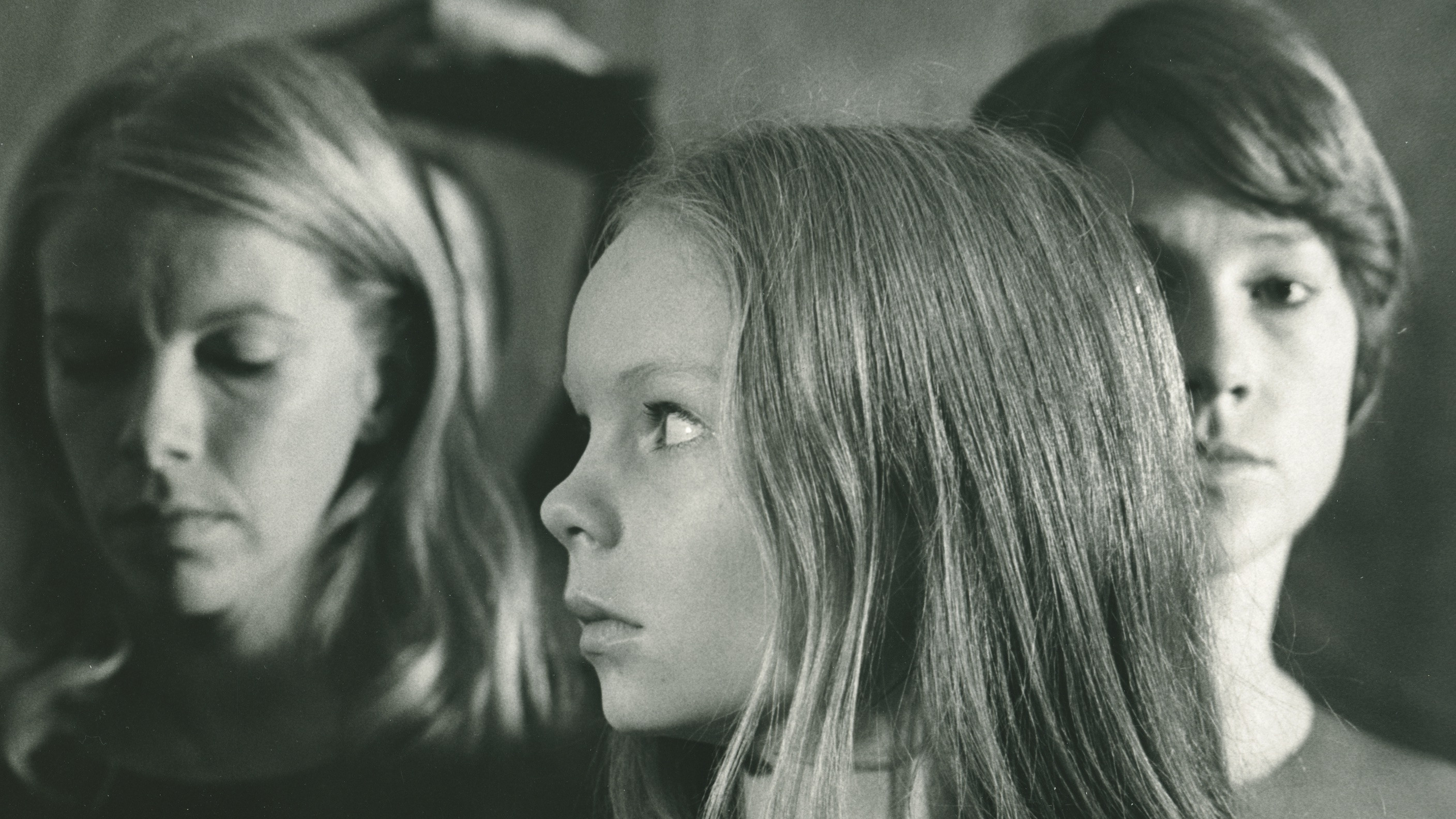 The Dance of the Damned Women Background