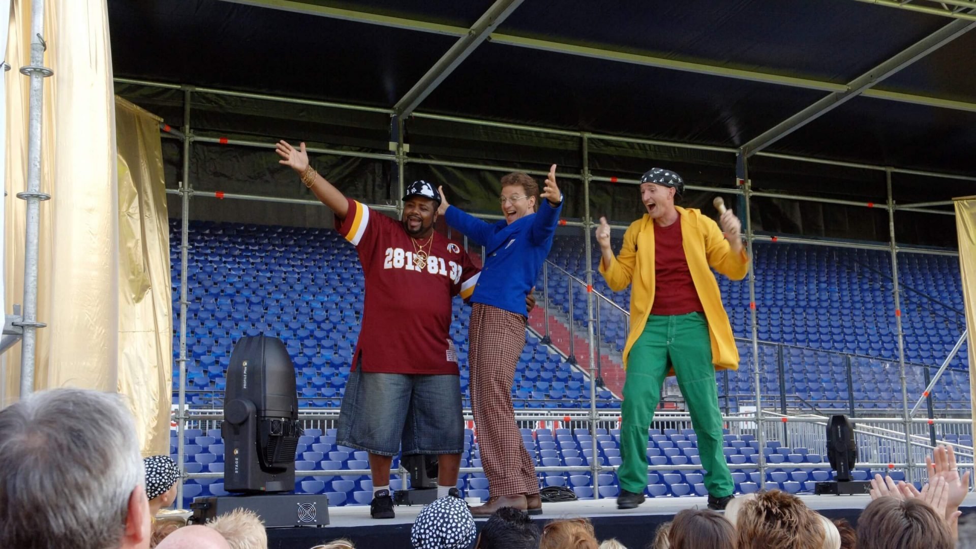 Ernst, Bobbie And The Cunning Onix Background