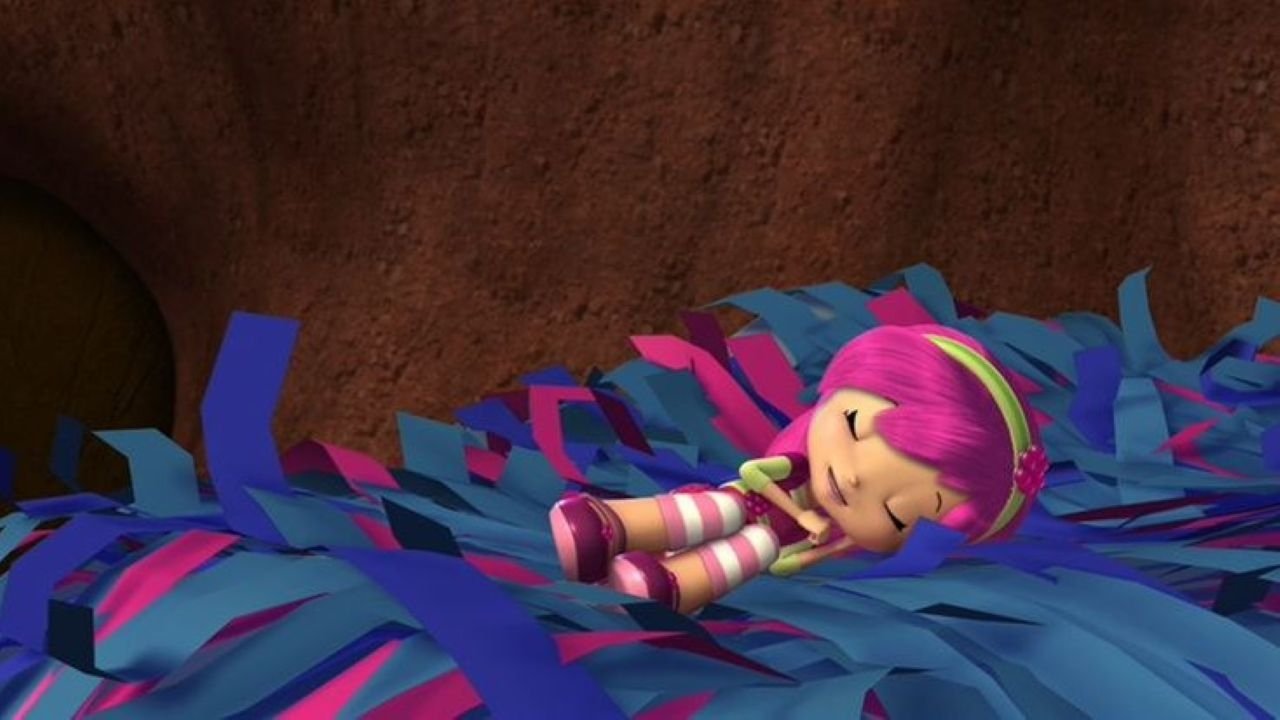 Strawberry Shortcake: The Glimmerberry Ball Movie Background