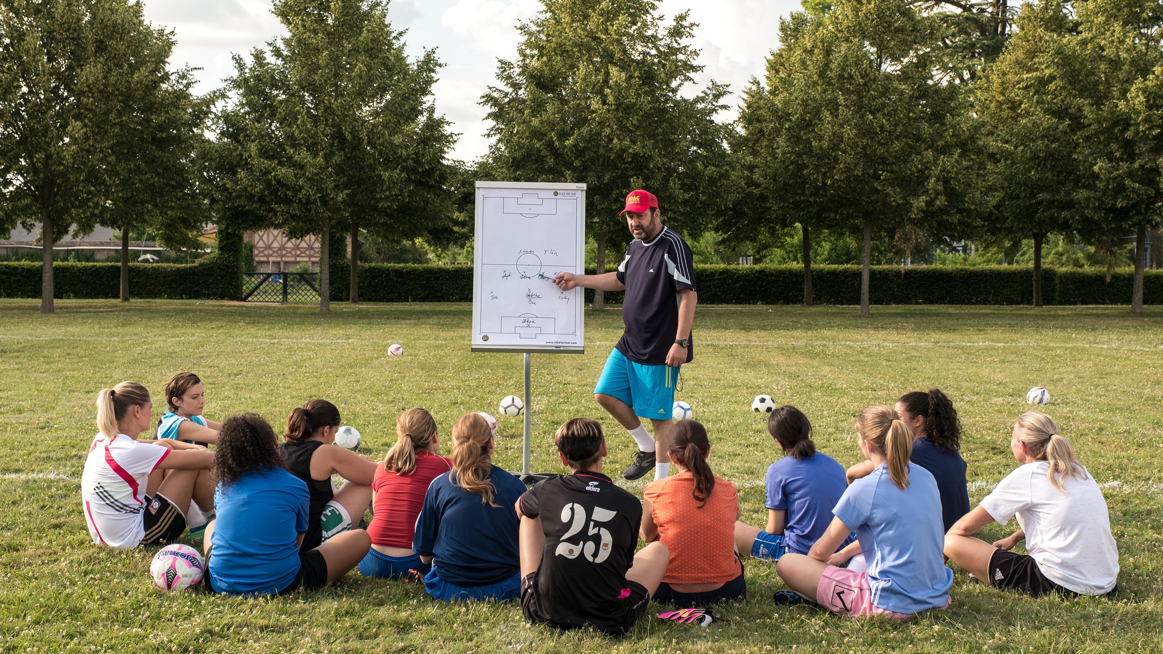 Queens of The Field Background