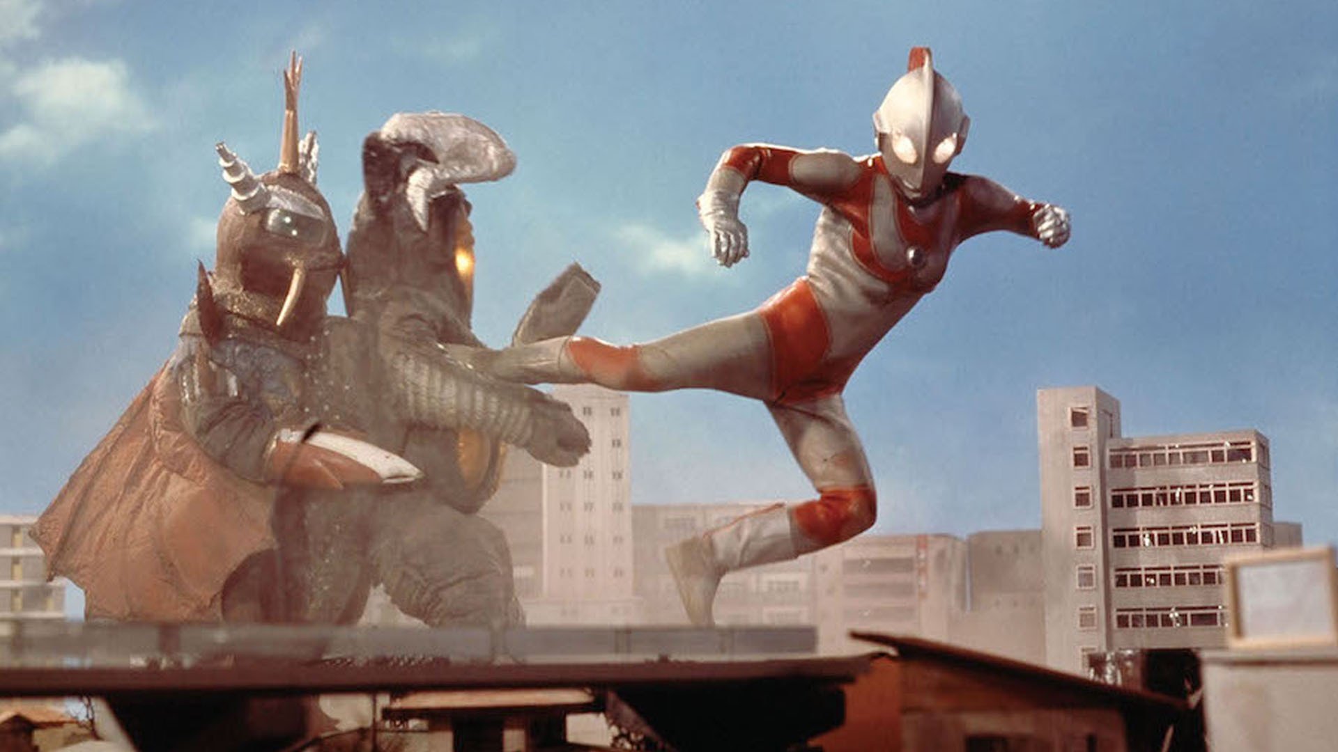 Return of Ultraman Background