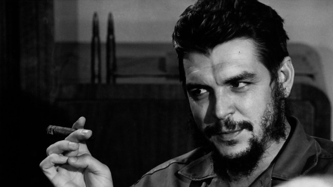 Che: A New Man Background