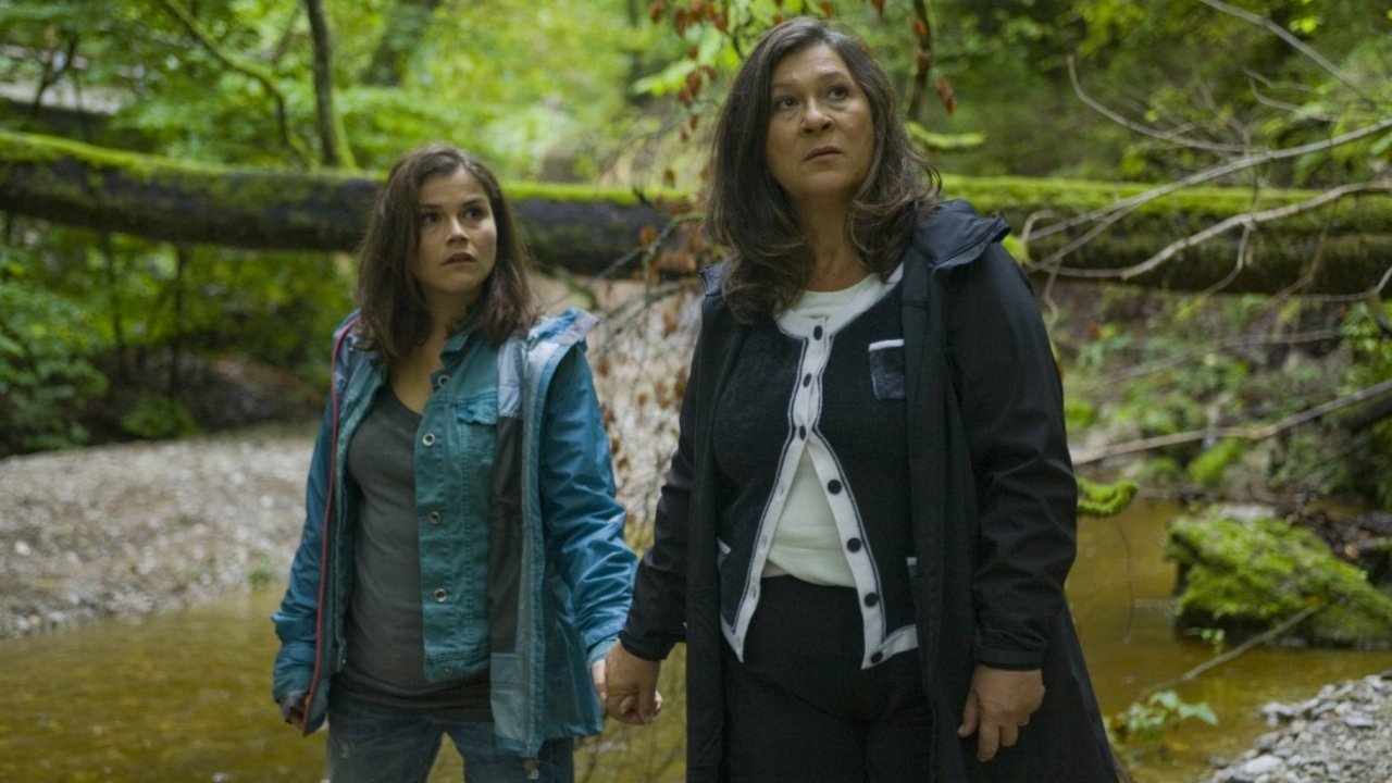 Mord am Höllengrund Background