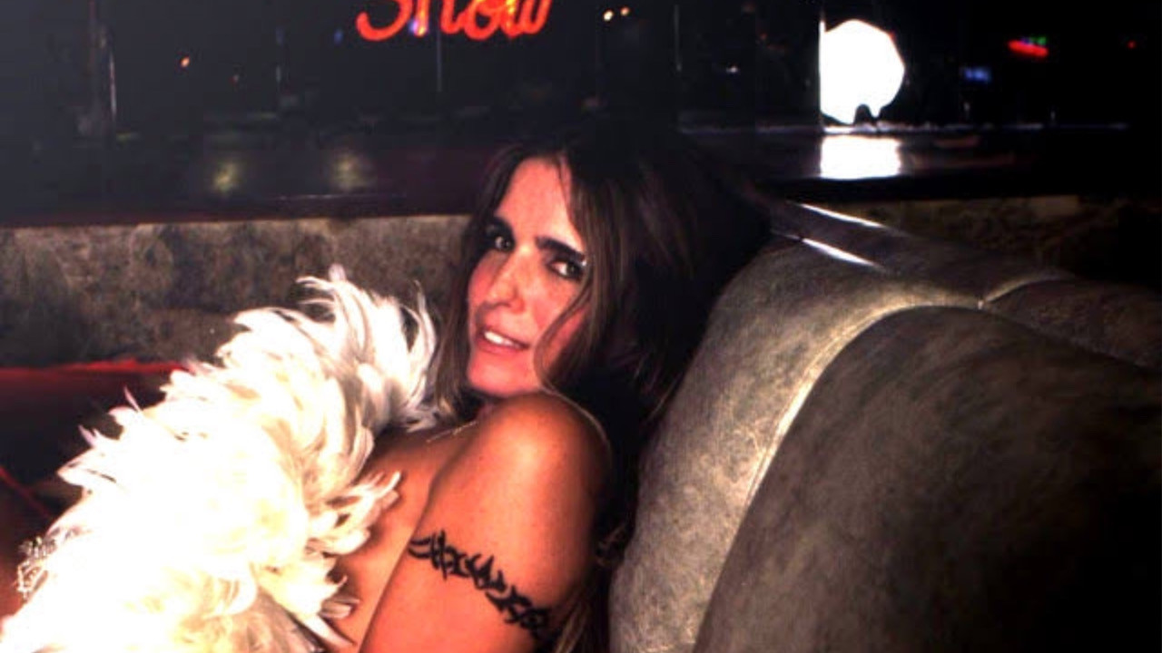 Bellini and the Sphinx Background