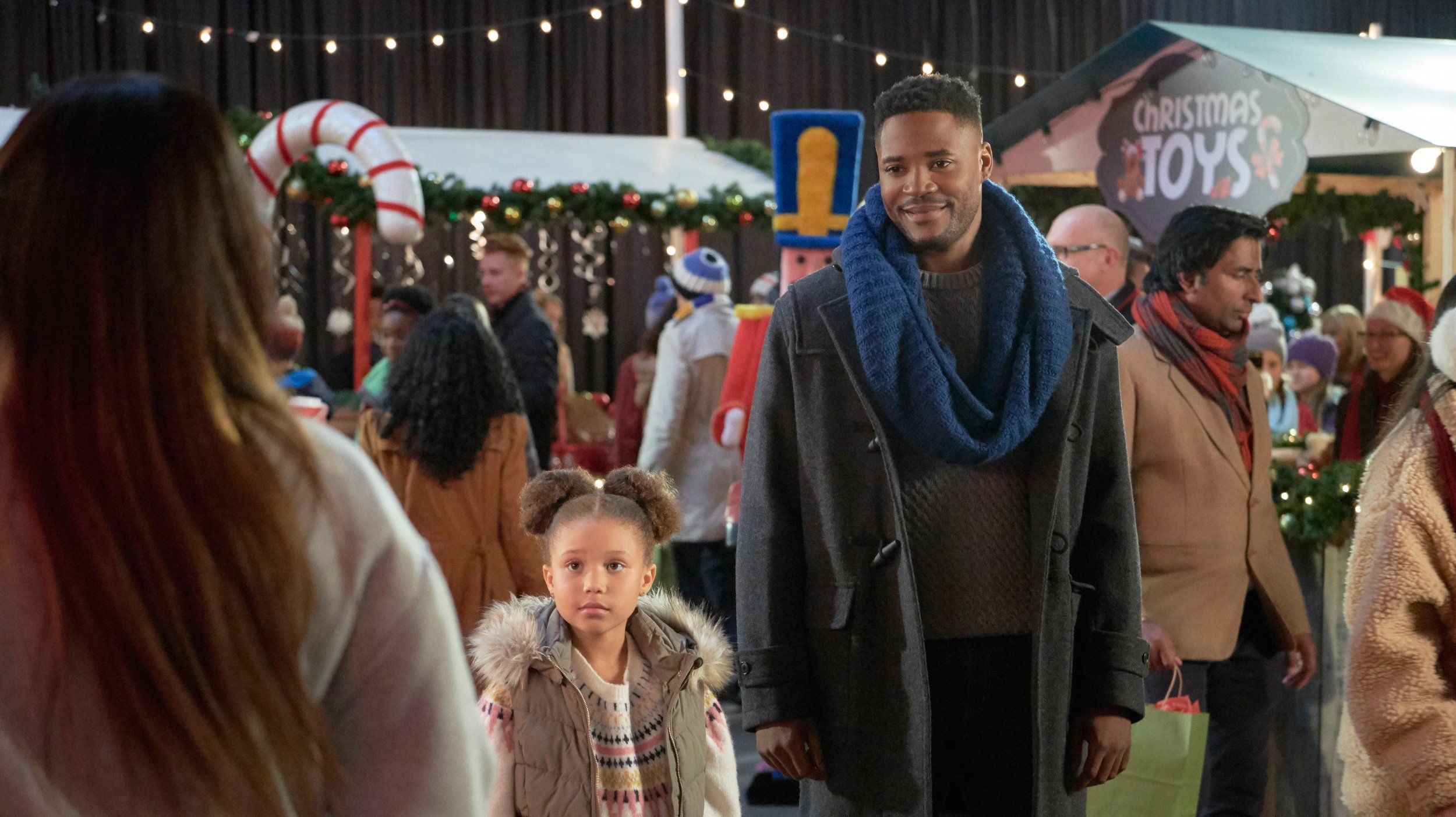 A Gingerbread Romance Background