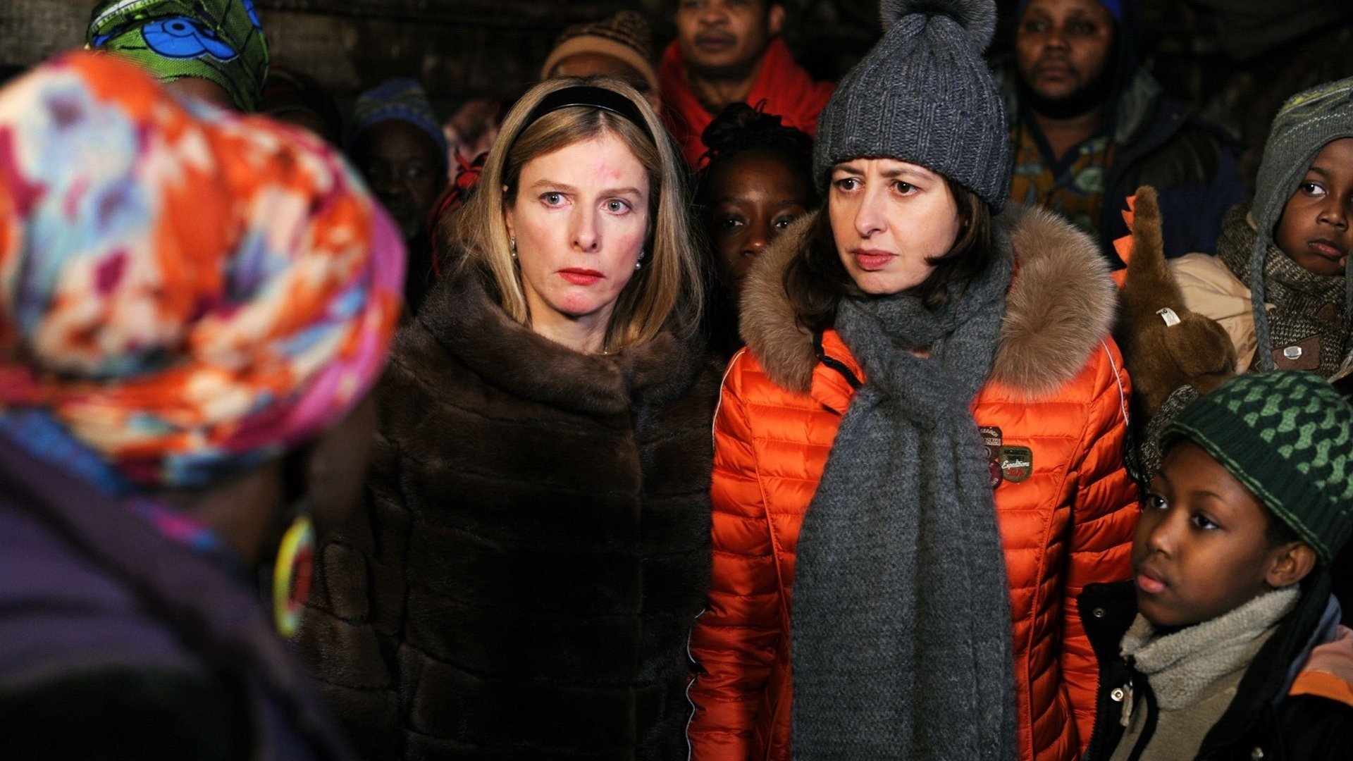 The Roommates Party Background