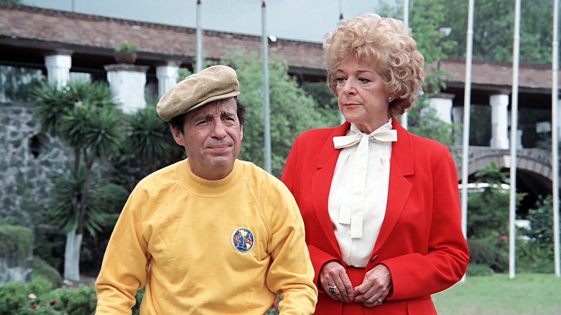 El Chanfle 2 Background