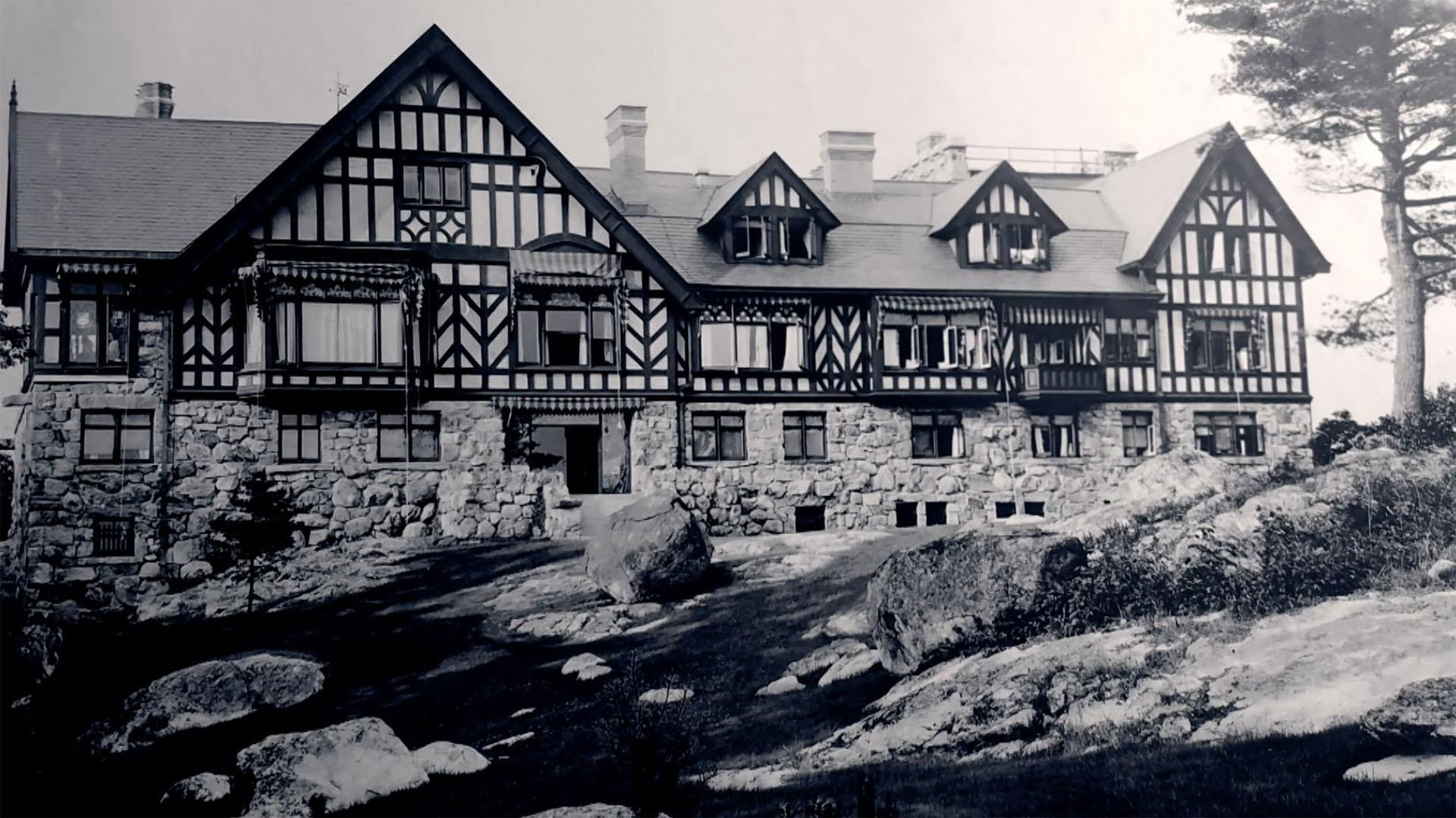 The Secret of Tuxedo Park Background