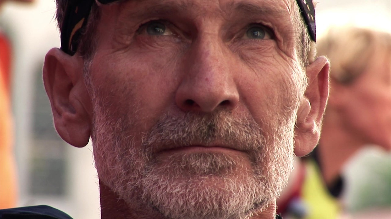 Il Corridore - The Runner Background