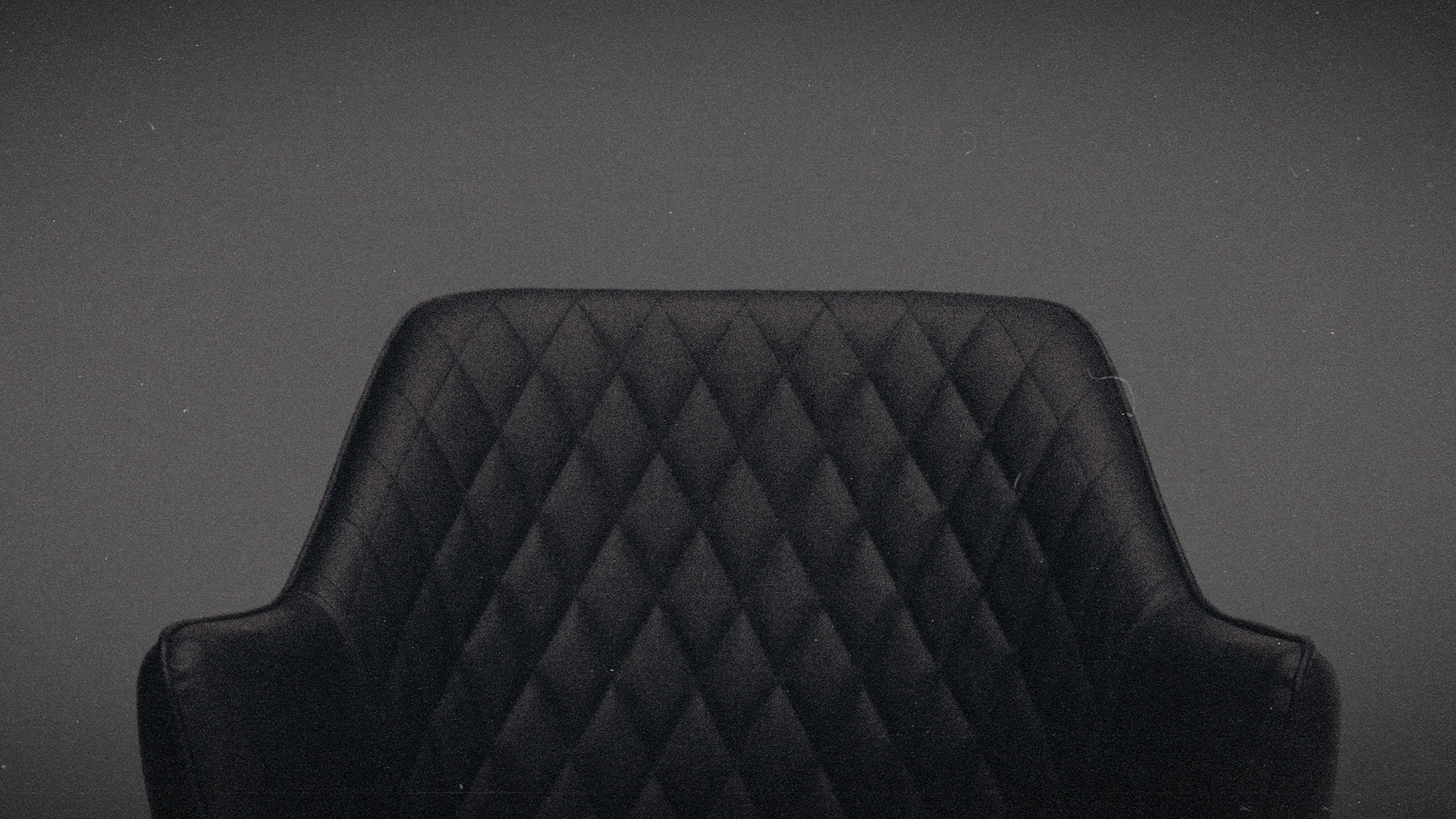 FRAGILE - The story of Nicolò Fagioli Background