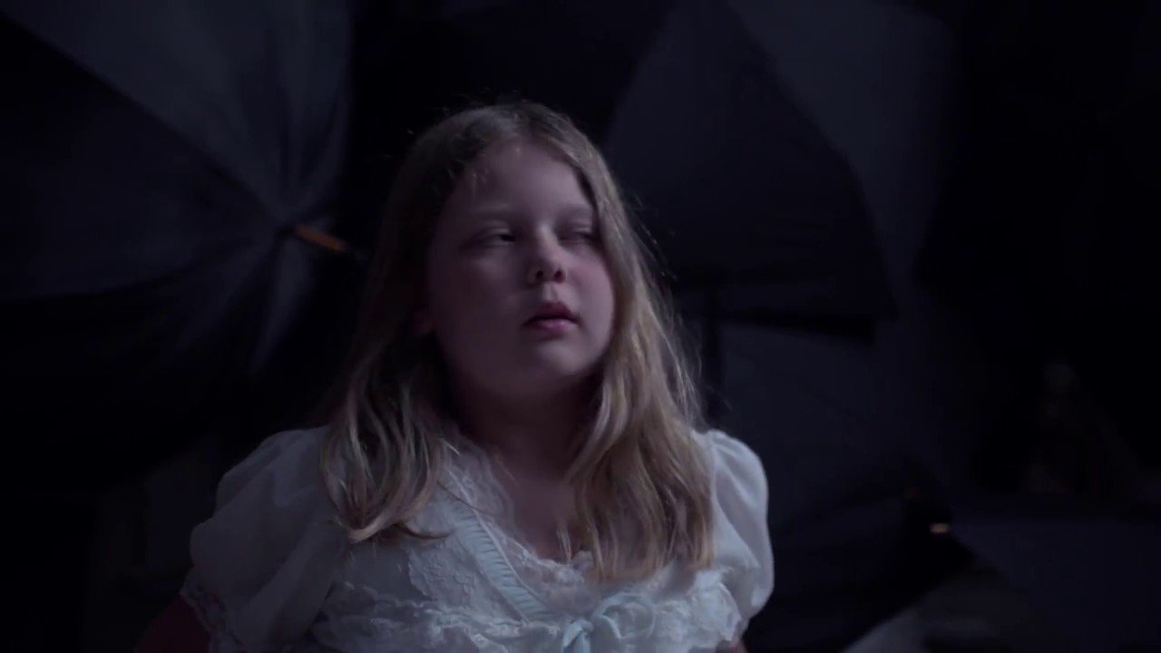 Blund's Lullaby Background