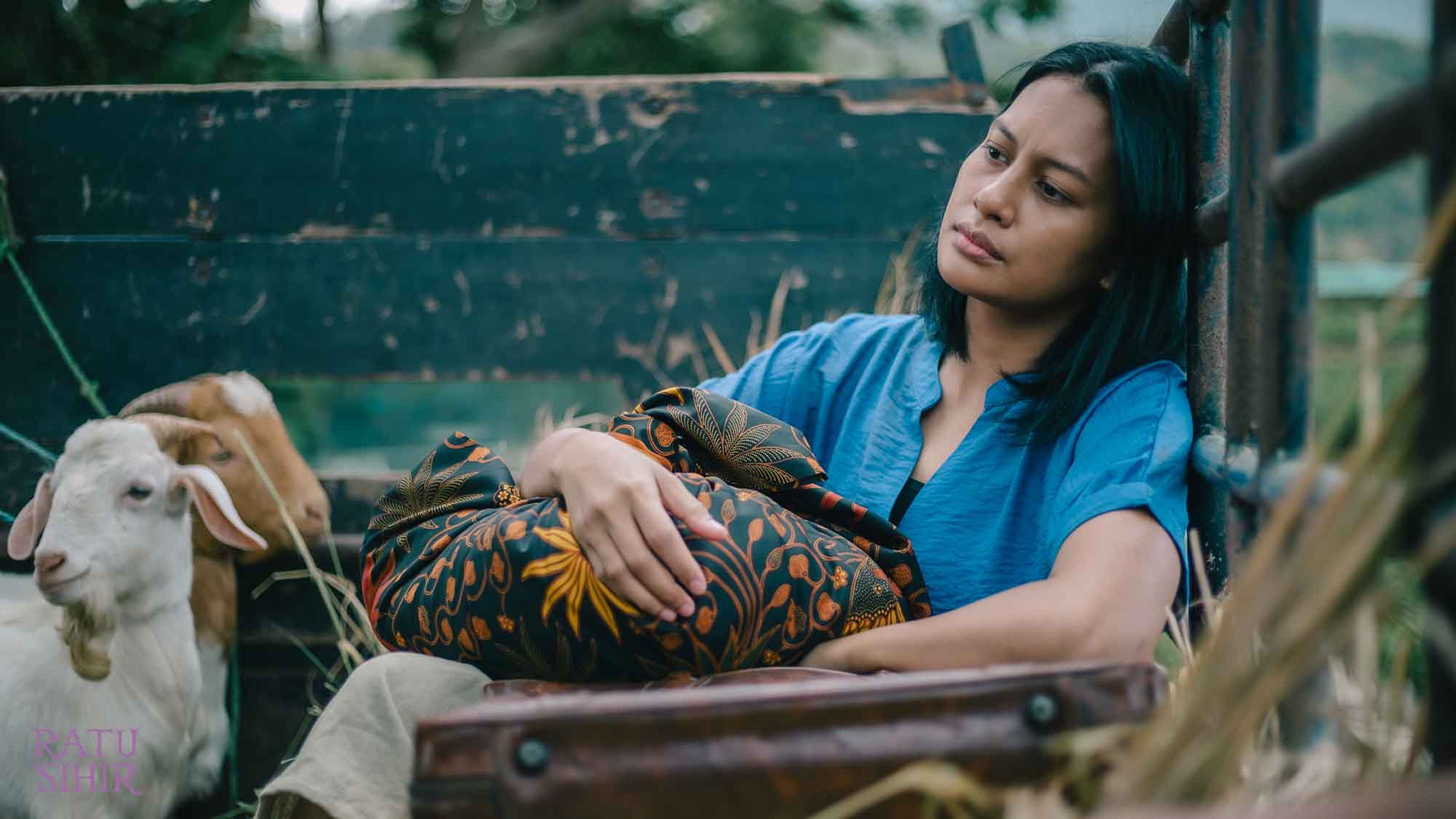 The Queen of Witchcraft Background