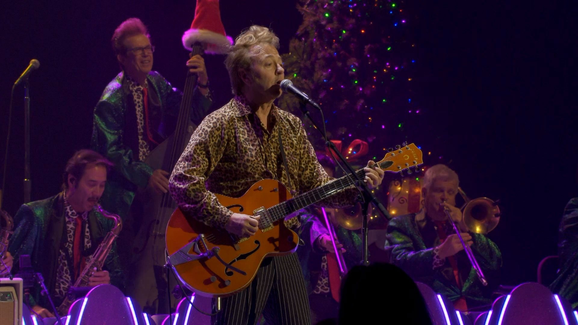 The Brian Setzer Orchestra: Christmas Rocks! Live Background